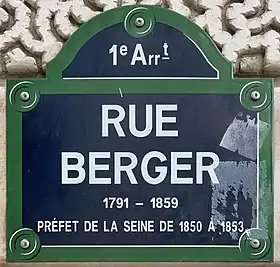 Voir la plaque.