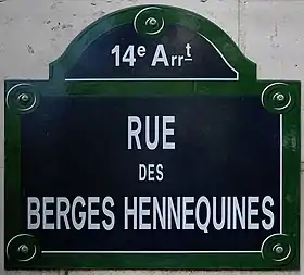 Voir la plaque.