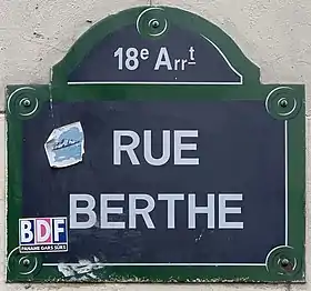 Voir la plaque.