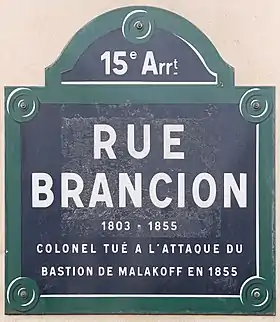 Voir la plaque.