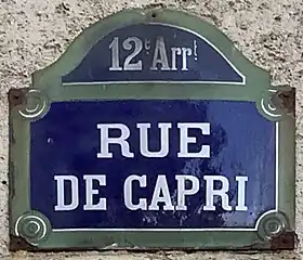 Voir la plaque.