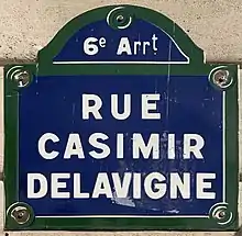 Voir la plaque.