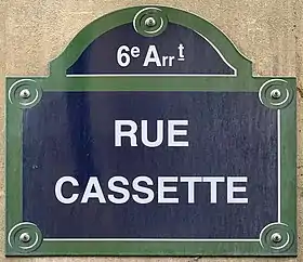 Voir la plaque.