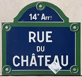 Voir la plaque.