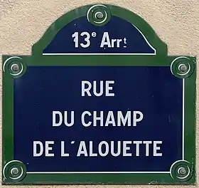 Voir la plaque.