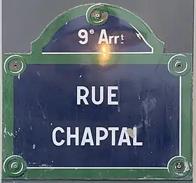 Voir la plaque.