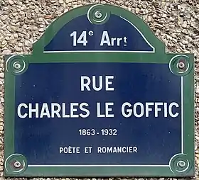 Voir la plaque.