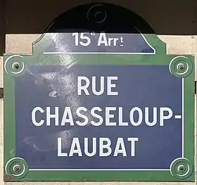 Voir la plaque.