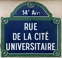 Voir la plaque.