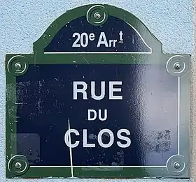 Voir la plaque.