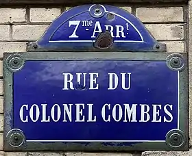 Voir la plaque.