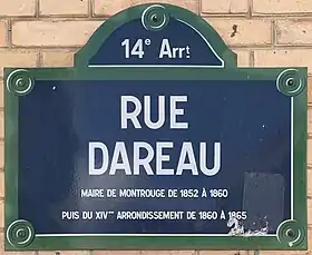 Voir la plaque.