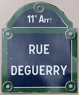 Voir la plaque.