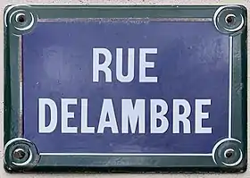 Voir la plaque.