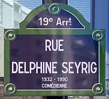 Voir la plaque.