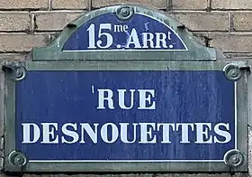 Voir la plaque.