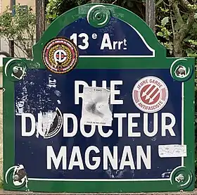 Voir la plaque.