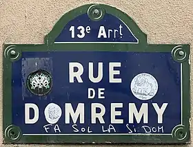 Voir la plaque.