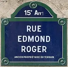 Voir la plaque.