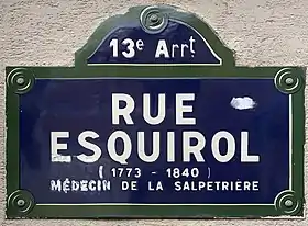 Voir la plaque.