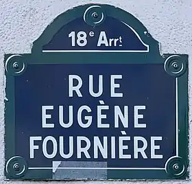 Voir la plaque.