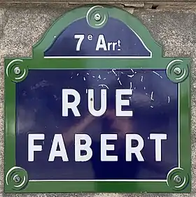 Voir la plaque.