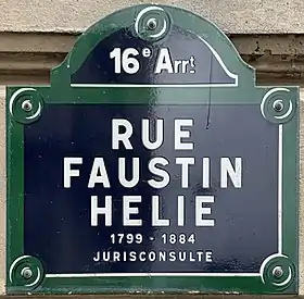 Voir la plaque.