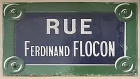 Voir la plaque.