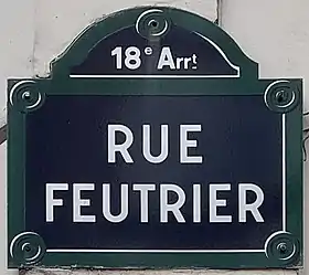 Voir la plaque.