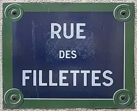 Voir la plaque.