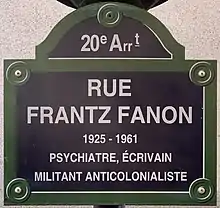 Voir la plaque.