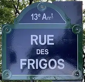 Voir la plaque.