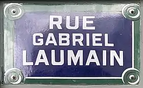 Voir la plaque.