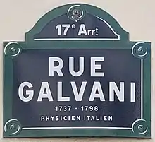 Voir la plaque.