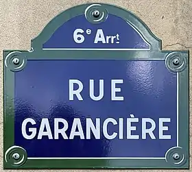 Voir la plaque.