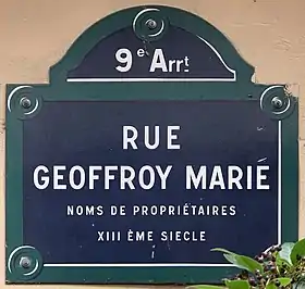 Voir la plaque.