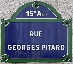 Voir la plaque.