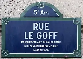 Voir la plaque.