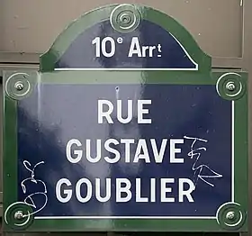 Voir la plaque.