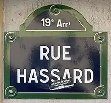 Voir la plaque.