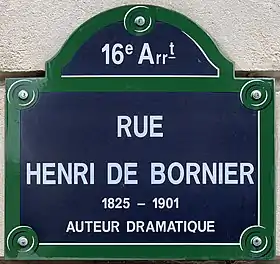 Voir la plaque.