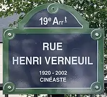 Voir la plaque.