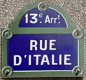 Voir la plaque.