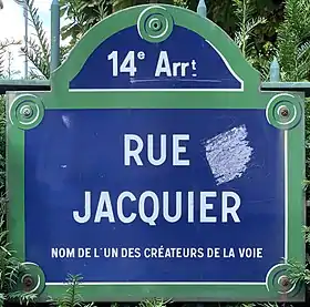 Voir la plaque.