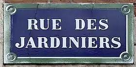 Voir la plaque.