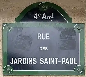 Voir la plaque.