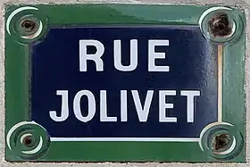 Voir la plaque.