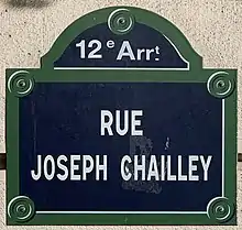 Voir la plaque.