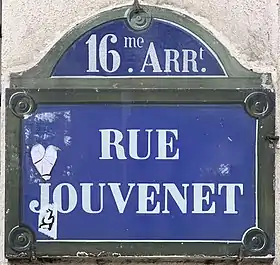 Voir la plaque.