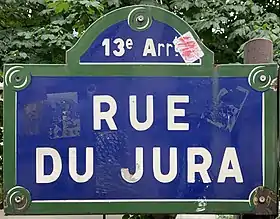 Voir la plaque.